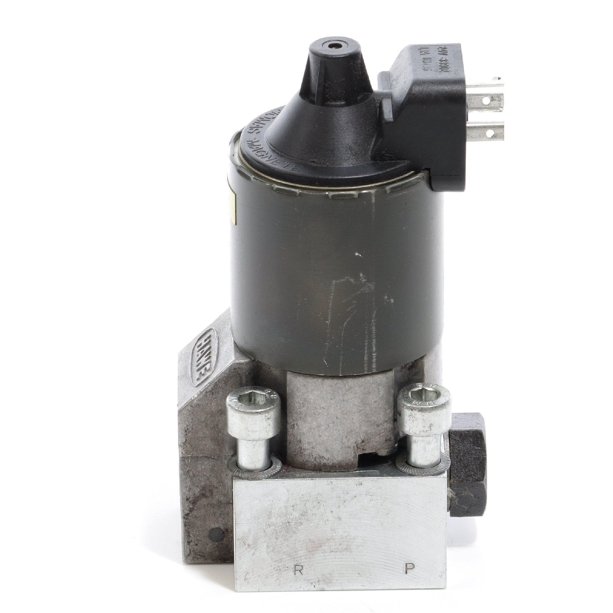 Hydraulic directional control valve  Used